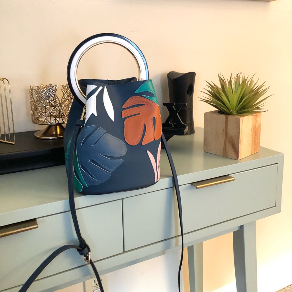 Floral Print Top Handle Purse 🦋